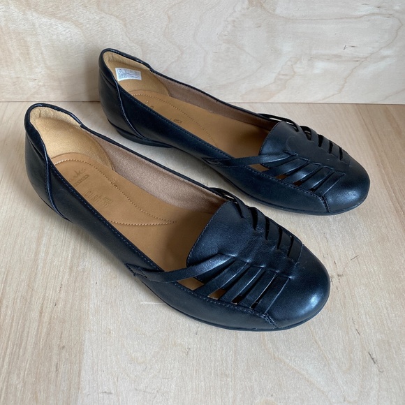 clarks soft cushion flats